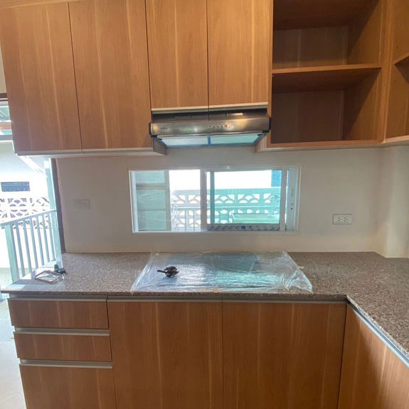 Built in Kitchen Furniture 2